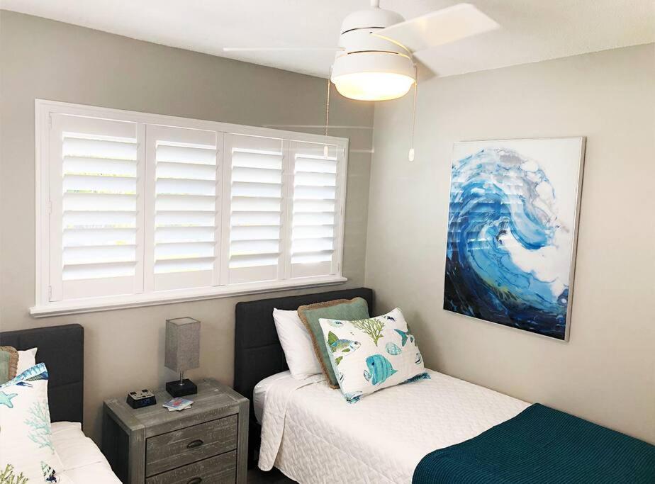Modern Apartment - 2 Of 4 Punta Gorda Bagian luar foto